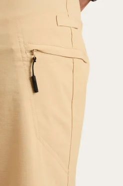 Sale Ringers Western Hillston Mens Hybrid Short - Dark Sand