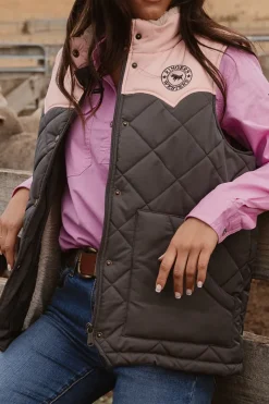 Outlet Ringers Western Selwyn Womens Puffer Vest - Charcoal / Pink